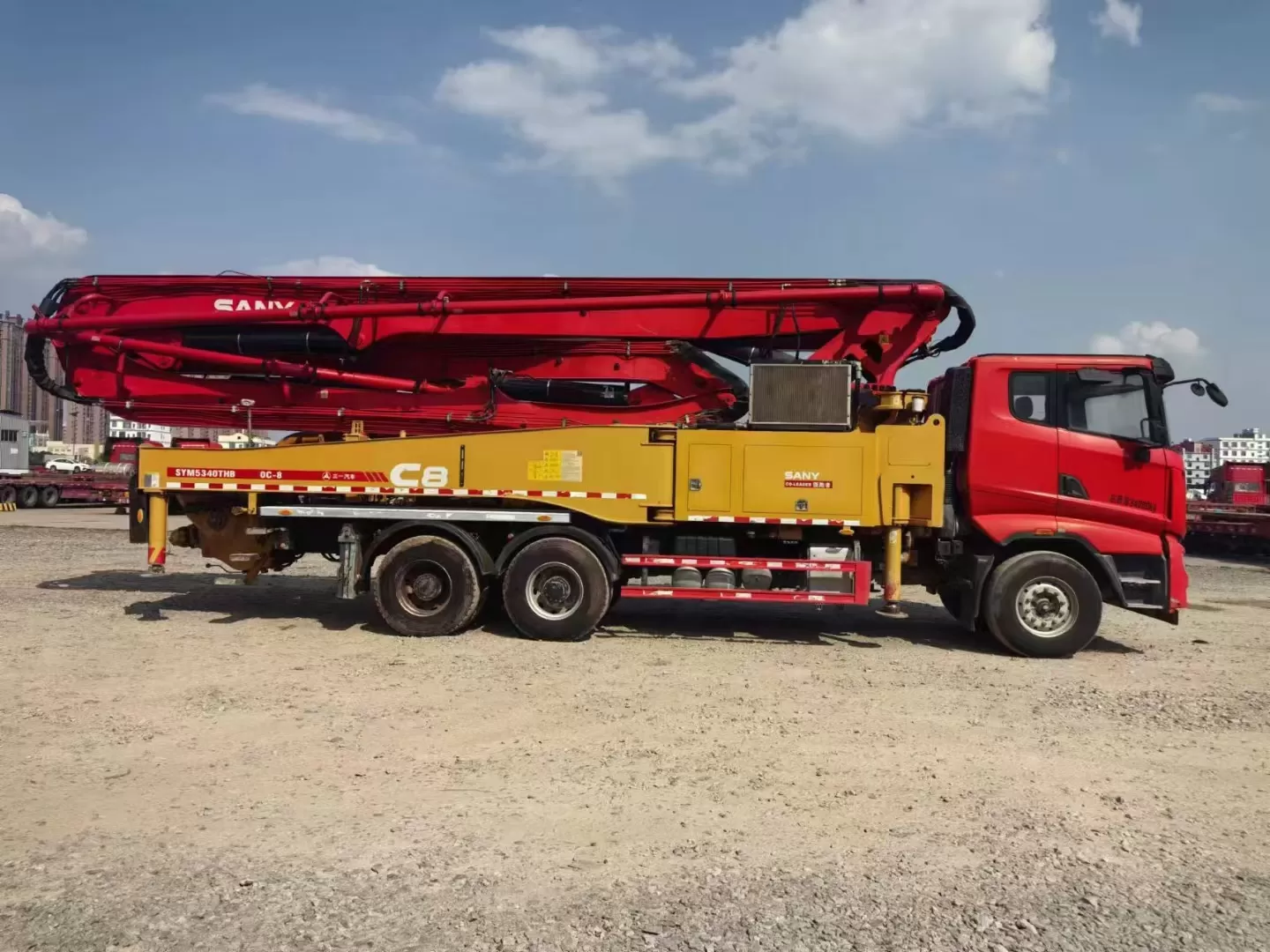 ხარისხის 2020 sany boom pump truck-დამონტაჟებული ბეტონის ტუმბო მანქანა 49მ sany chassis-ზე